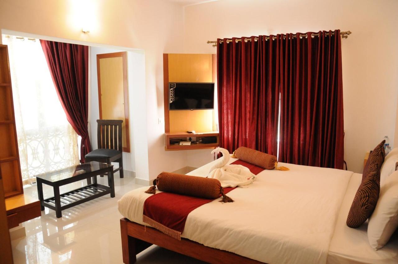 Alwesal International Hotel Madikeri Exterior photo