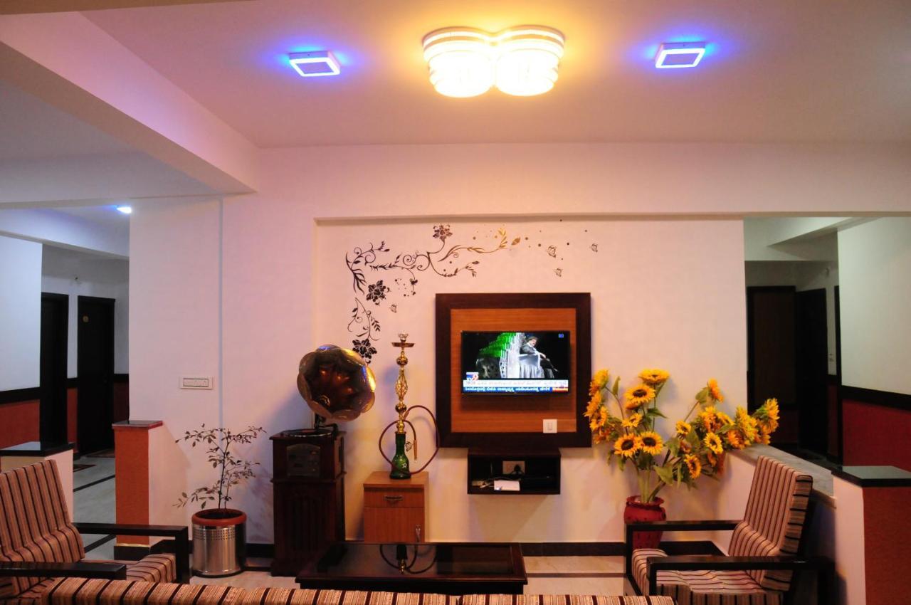 Alwesal International Hotel Madikeri Exterior photo