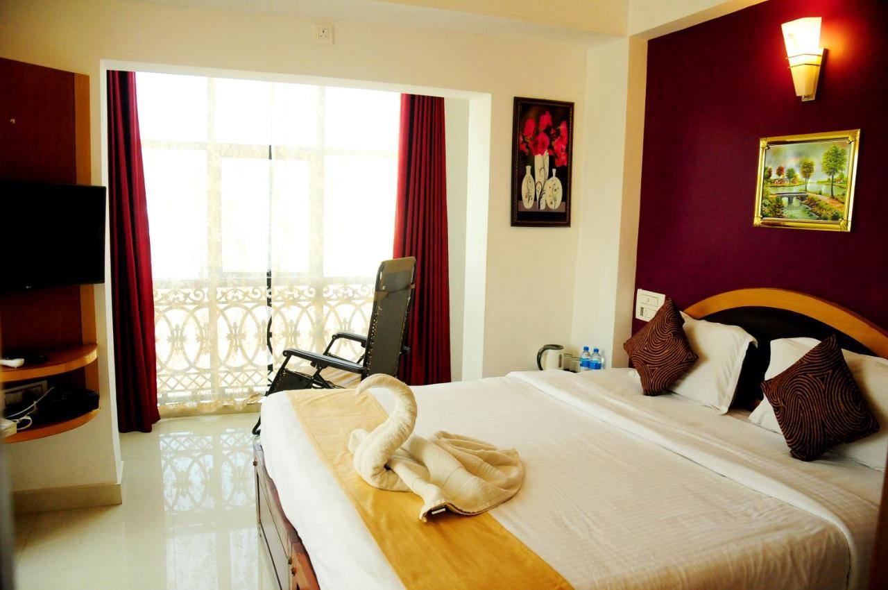 Alwesal International Hotel Madikeri Exterior photo