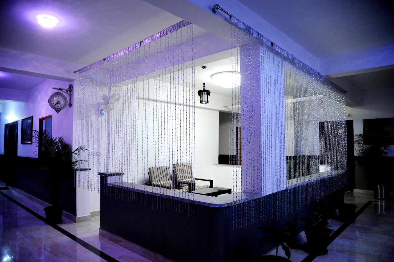 Alwesal International Hotel Madikeri Exterior photo