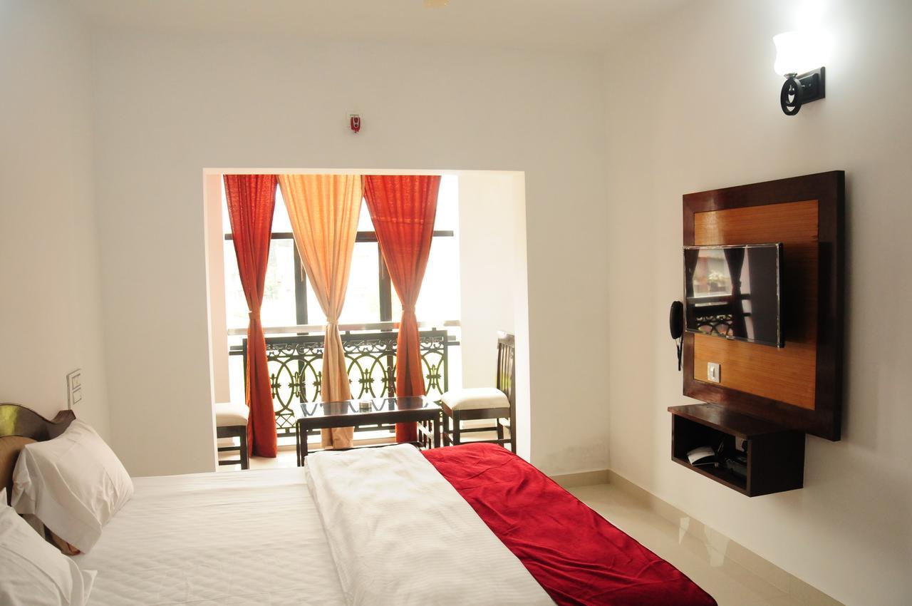 Alwesal International Hotel Madikeri Exterior photo