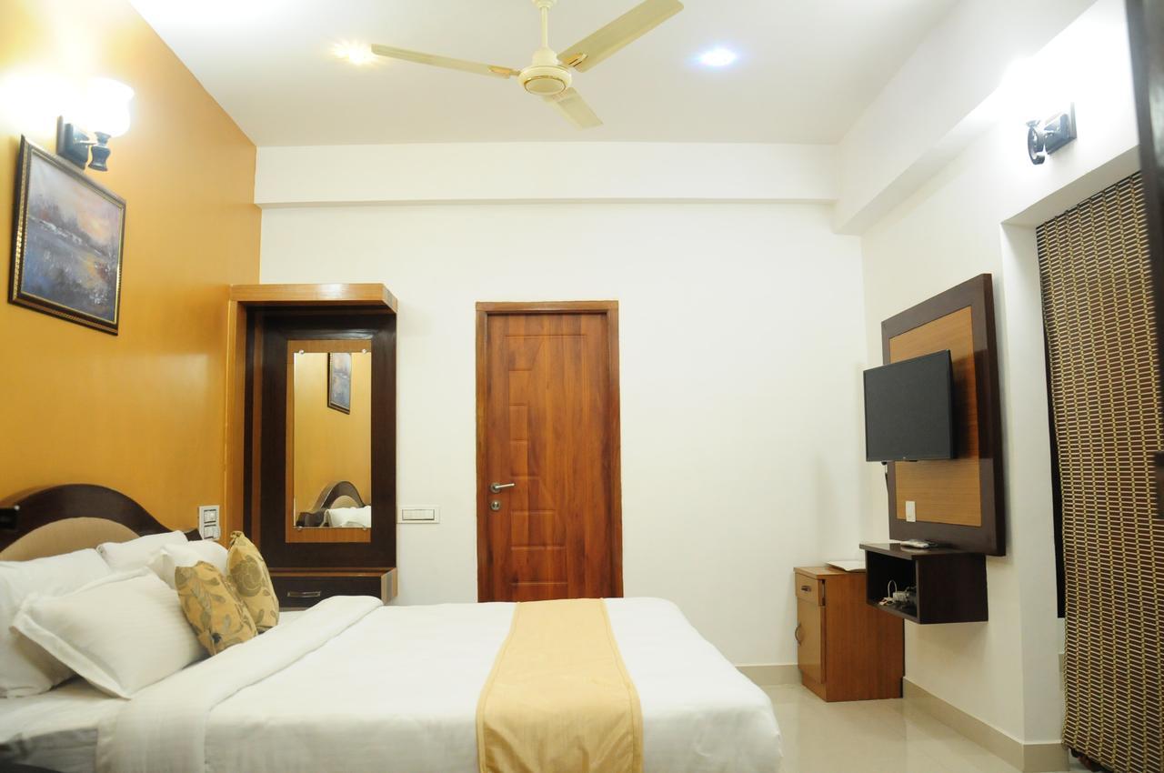 Alwesal International Hotel Madikeri Exterior photo